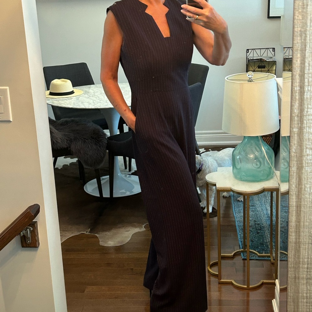 Tahari Pantsuit. Tailored details. Rare find!